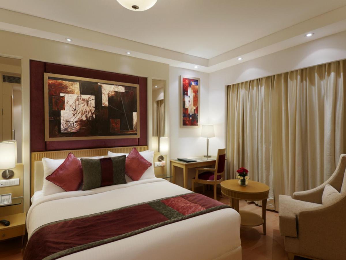 Inde Hotel Vista Woods Huda City Centre, Gurgaon Ngoại thất bức ảnh