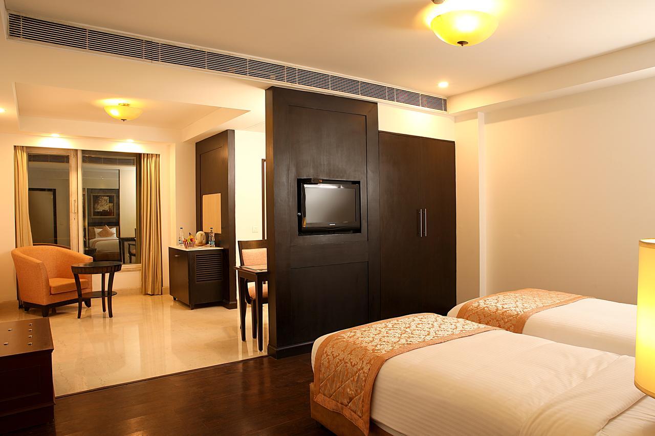 Inde Hotel Vista Woods Huda City Centre, Gurgaon Ngoại thất bức ảnh