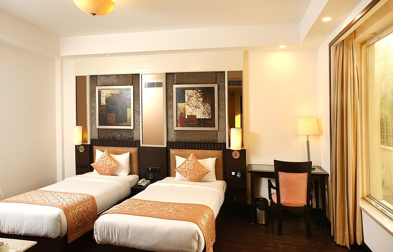Inde Hotel Vista Woods Huda City Centre, Gurgaon Ngoại thất bức ảnh