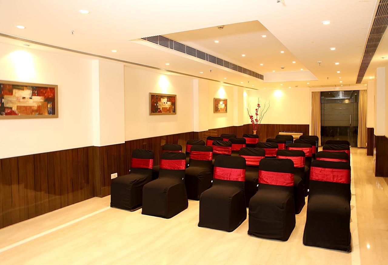 Inde Hotel Vista Woods Huda City Centre, Gurgaon Ngoại thất bức ảnh