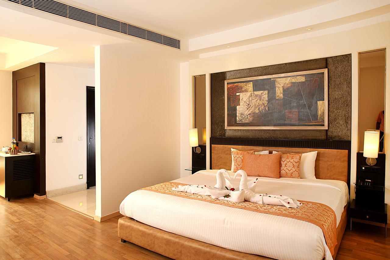 Inde Hotel Vista Woods Huda City Centre, Gurgaon Ngoại thất bức ảnh