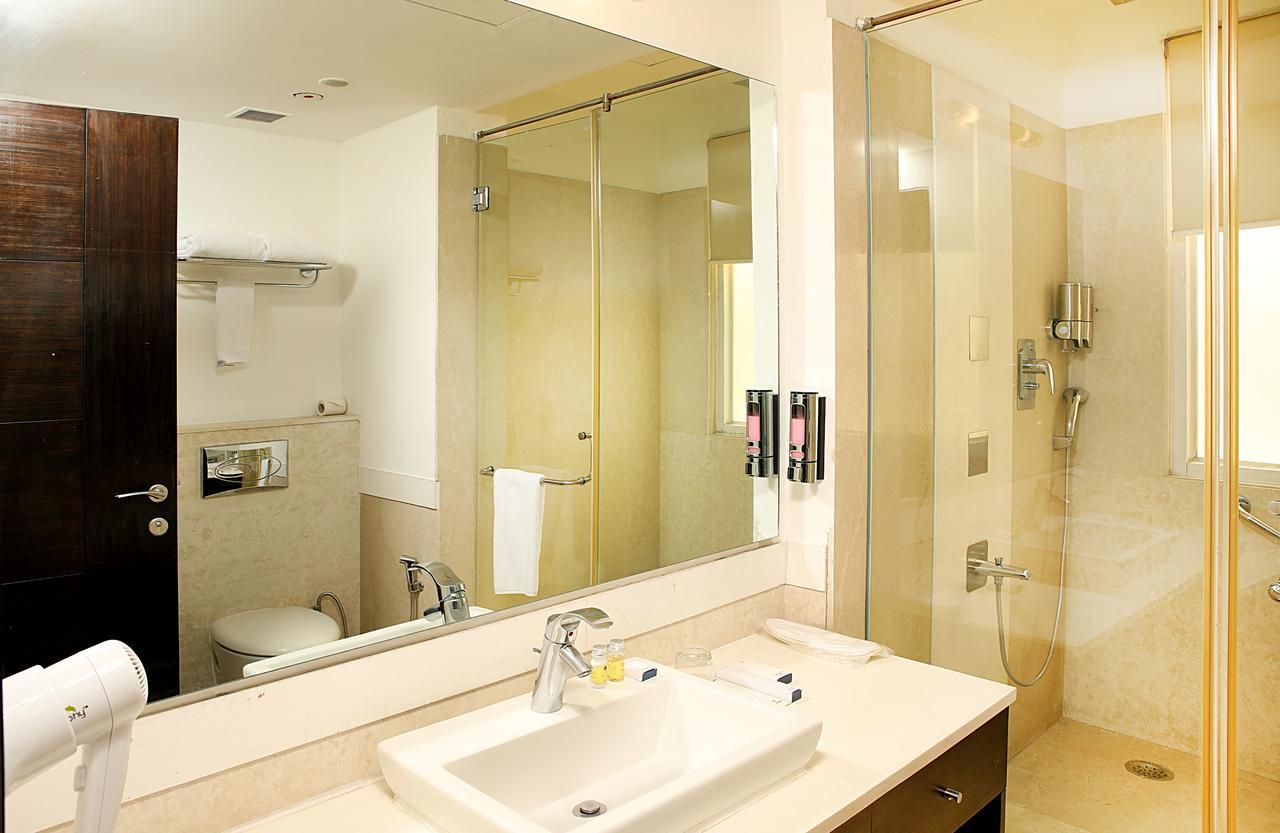 Inde Hotel Vista Woods Huda City Centre, Gurgaon Ngoại thất bức ảnh