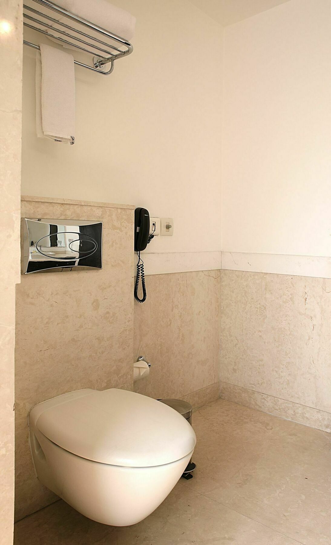 Inde Hotel Vista Woods Huda City Centre, Gurgaon Ngoại thất bức ảnh